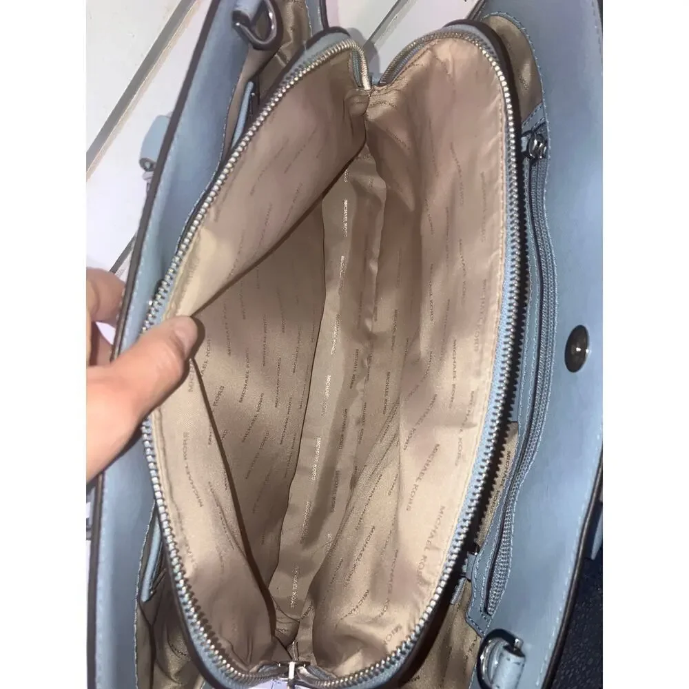 MICHAEL KORS, LARGE TRIPLE COMPARTMENT LIGHT BLUE HANDBAG